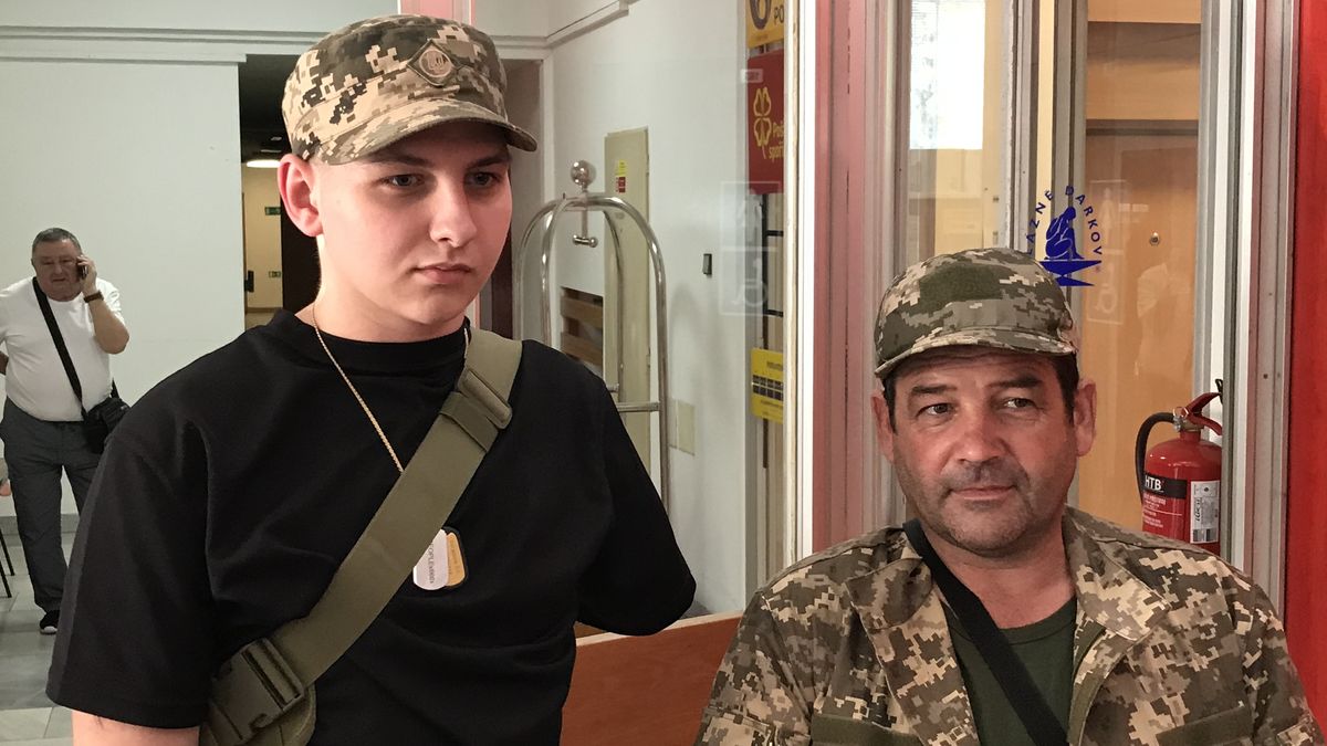„Chci zpět do armády,“ vzkazuje z Karviné ukrajinský voják bez ruky